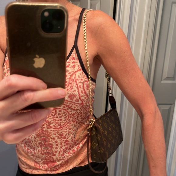 Louis Vuitton Pochette Accessories Bag with extra chain strap - Picture 13 of 15